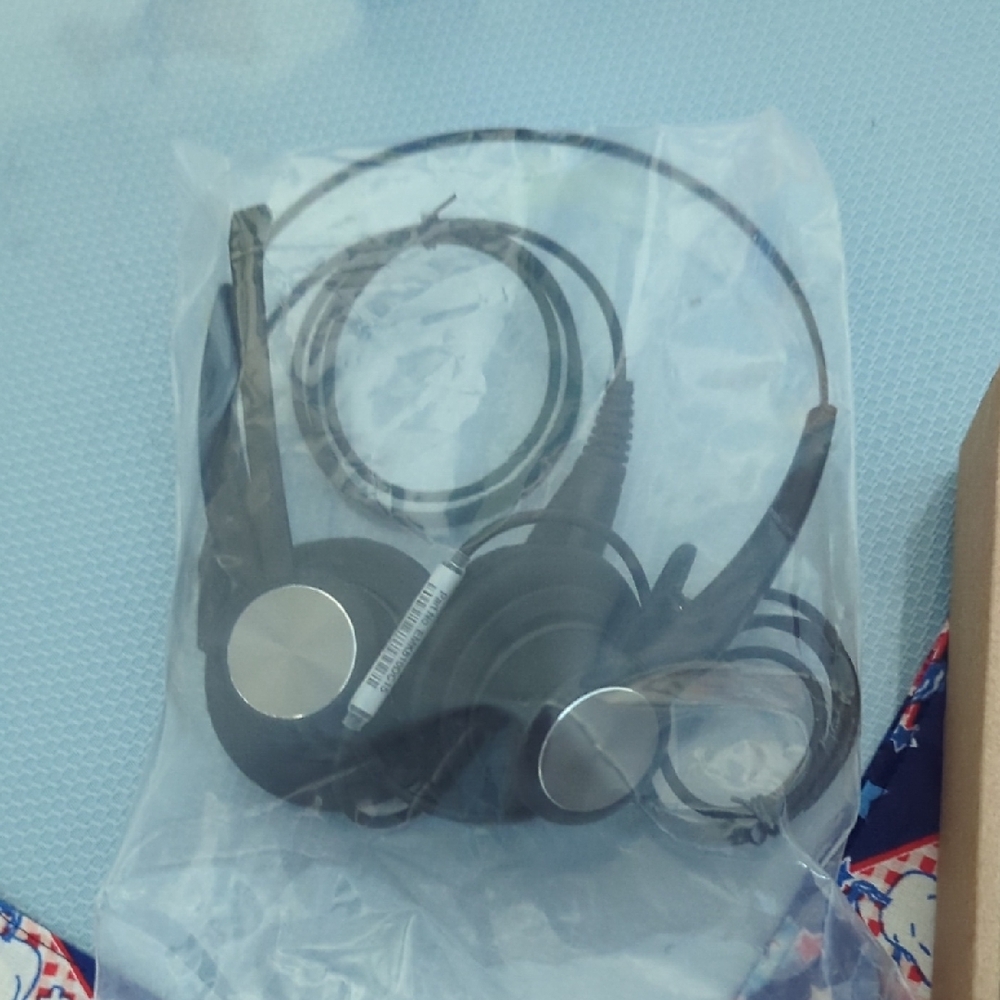 Communication Headset - Picture 2 of 6